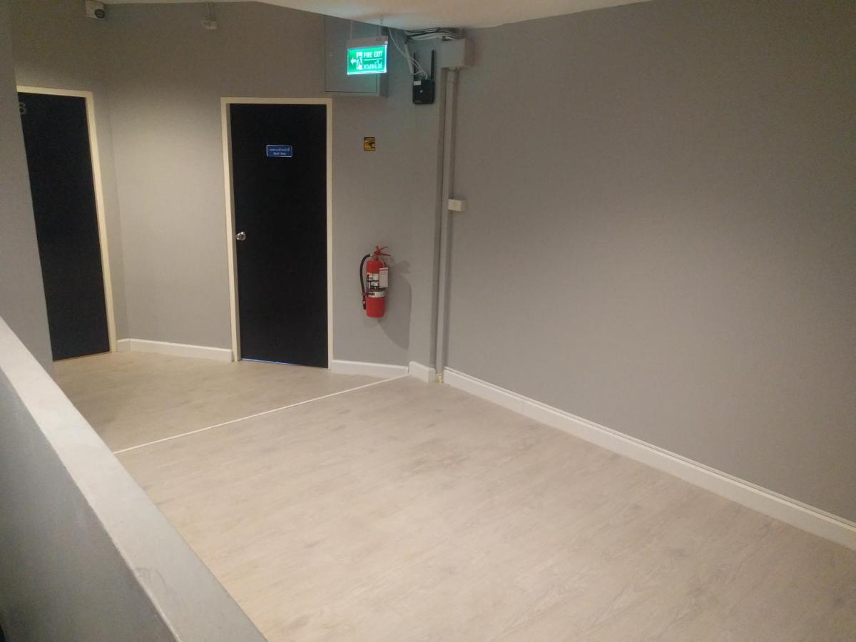 Gw Guesthouse Pattaya Ngoại thất bức ảnh