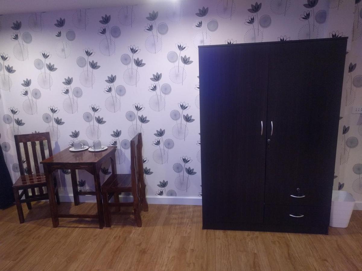 Gw Guesthouse Pattaya Ngoại thất bức ảnh