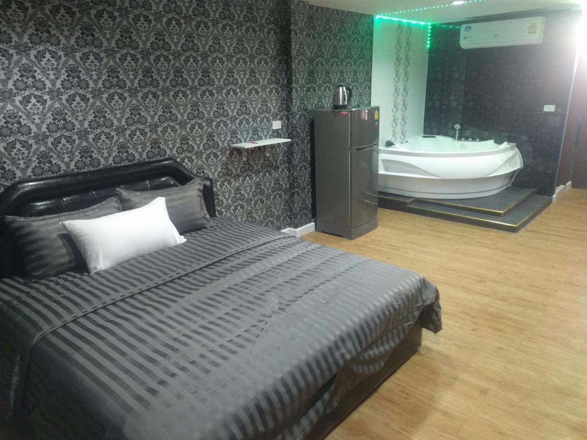 Gw Guesthouse Pattaya Ngoại thất bức ảnh